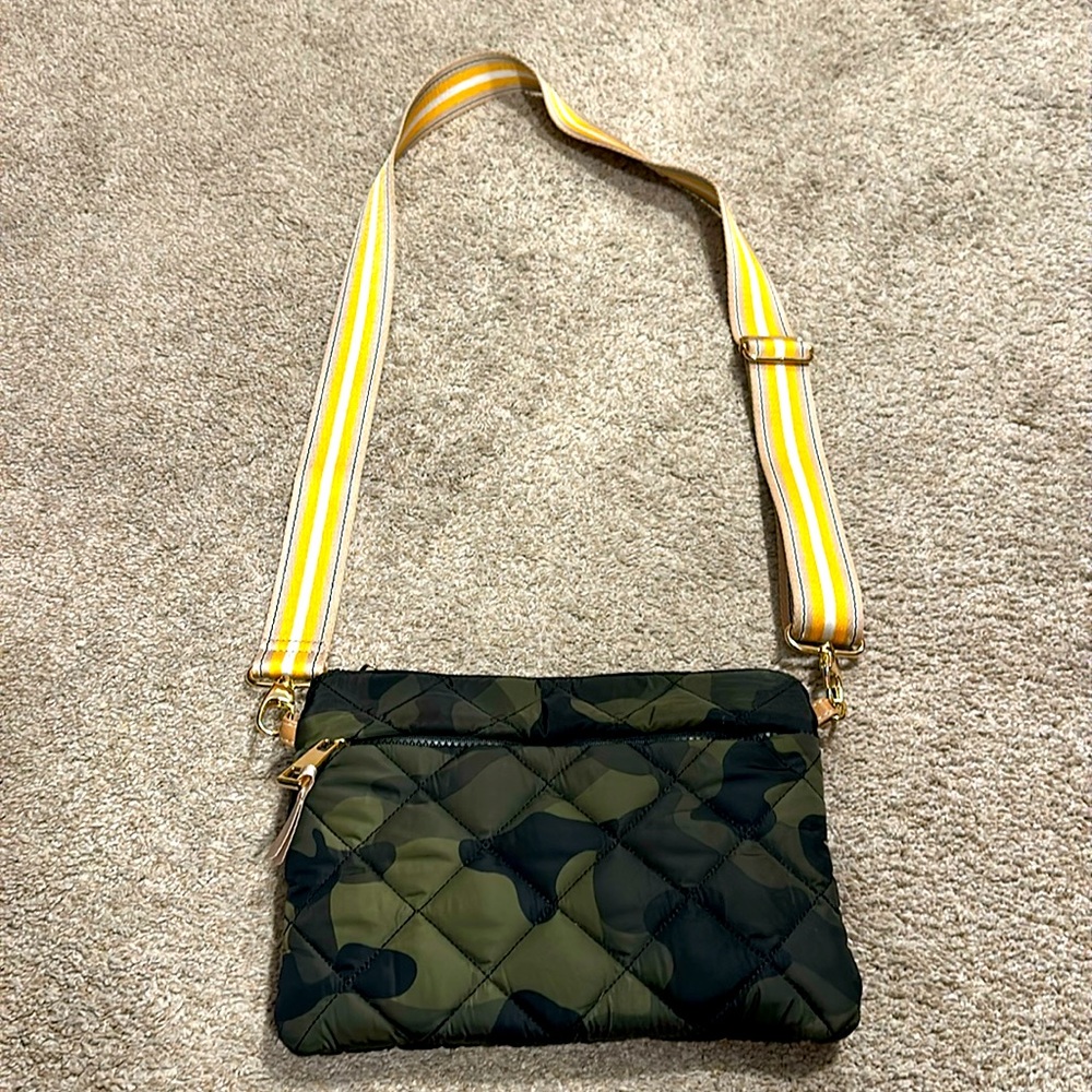 NEVER WORN Sondra Roberts Squared crossbody bag w guitar strap-wristlet included